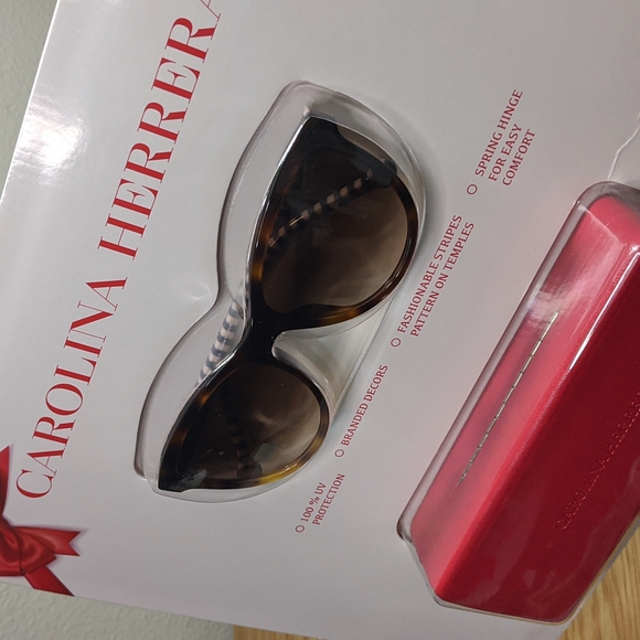 🔥🔥Carolina Herrera Sunglasses - Picture 5 of 5